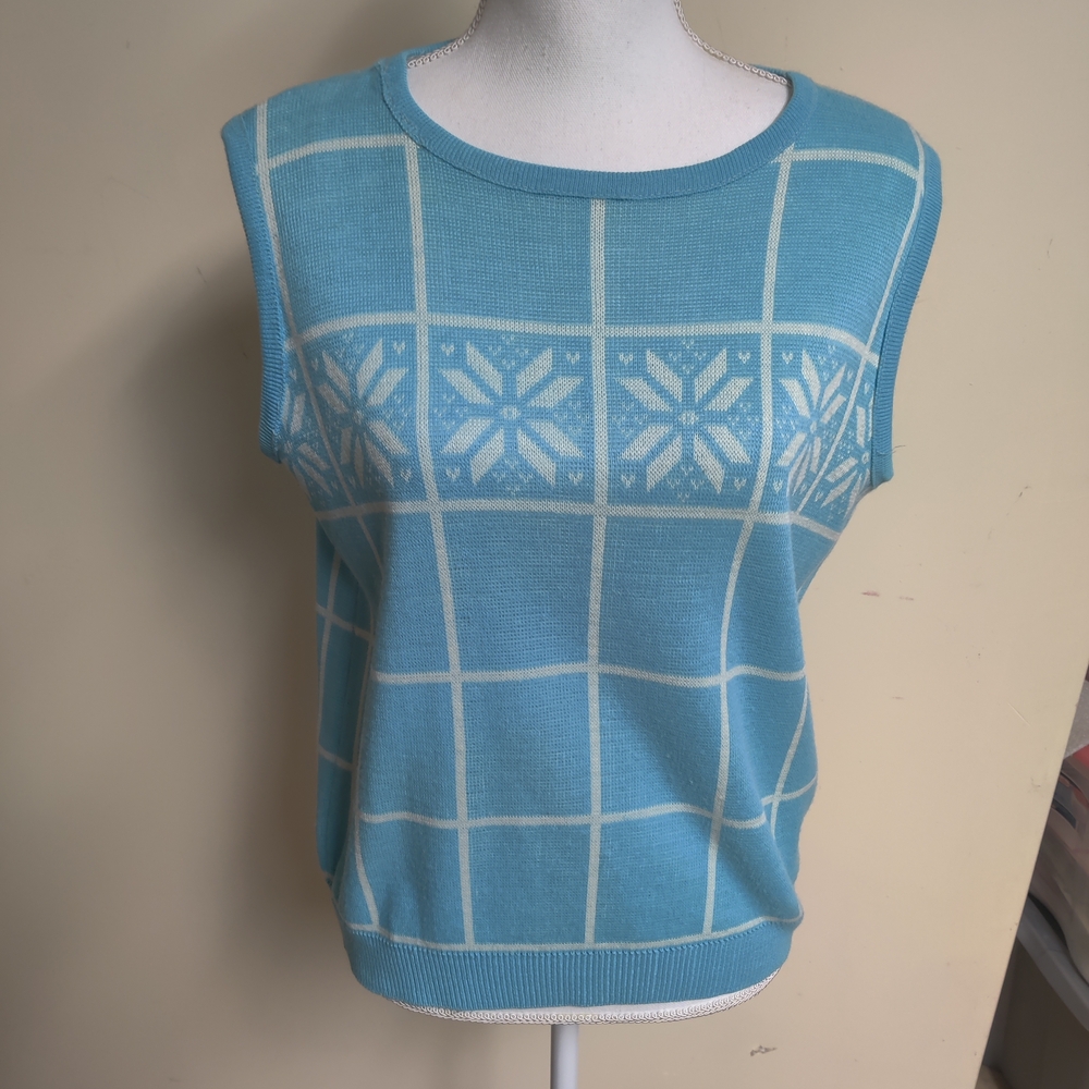 Vintage Blue Sleeveless Knit Top with White Pattern